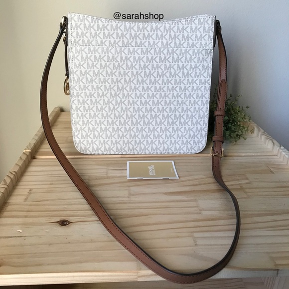 🌼Michael Kors Set - Picture 14 of 16